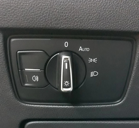 Volkswagen Passat cena 74900 przebieg: 71800, rok produkcji 2020 z Lędziny małe 704